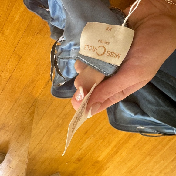 MISS CIRCLE NWT JEAN DRESS denim mini short puff sleeve deep v plunge cleavage - Picture 7 of 10